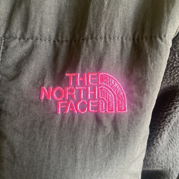 The North Face, Women Sweater, Size S/P, Black Color. - Picture 3 of 9